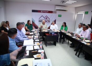 ENCABEZA GOBERNADOR VCC, REUNIÓN DEL CONSEJO DIRECTIVO DEL INVI