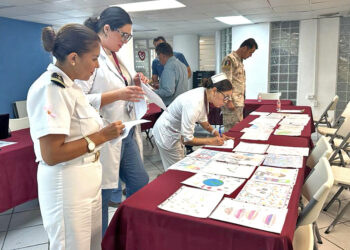 ELIGIÓ JURADO DIBUJOS ESTUDIANTILES QUE REPRESENTARÁN A BCS EN CERTAMEN NACIONAL DE SALUD BUCAL