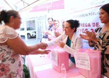 ENTREGÓ GOBIERNO DE BCS APOYOS EN SALUD A MUJERES EN TRATAMIENTO POR CÁNCER DE MAMA&nbsp;