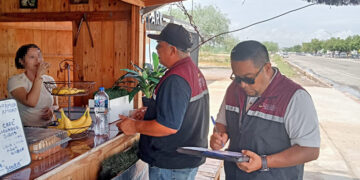 MÁS DE 40 PUESTOS SEMIFIJOS CON VENTA DE ALIMENTOS HA RETIRADO COEPRIS EN LOS CABOS Y LA PAZ