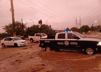 BRINDÓ POLICÍA ESTATAL APOYO DURANTE EL PASO DEL HURACÁN NORMA