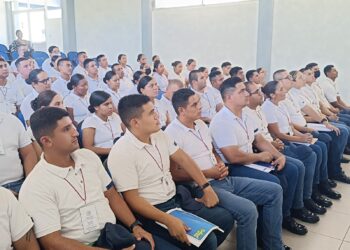 RECIBEN CADETES DE LA ACADEMIA ESTATAL DE SEGURIDAD CAPACITACIÓN PARA IDENTIFICACIÓN DE DOCUMENTOS FALSOS