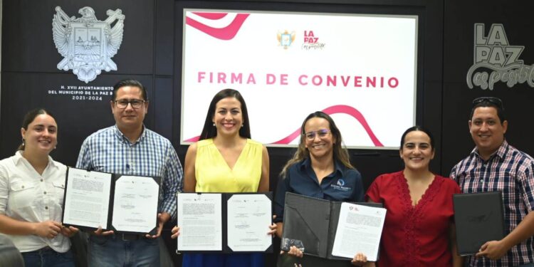 Firma Ayuntamiento de La Paz convenio con EPI-México