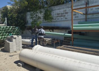 APOYA CEA A OOMSAPAS LA PAZ CON TUBERÍA PARA ATENDER CONTINGENCIA&nbsp;POR&nbsp;HURACÁN NORMA&nbsp;●&nbsp;300 metros de tubería para líneas de drenaje