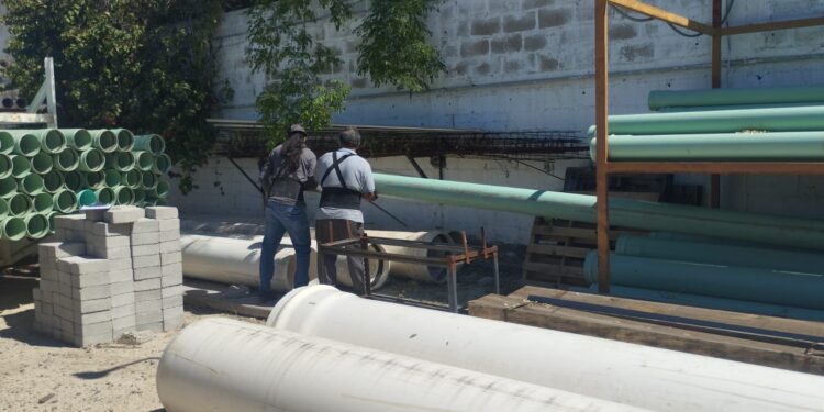 APOYA CEA A OOMSAPAS LA PAZ CON TUBERÍA PARA ATENDER CONTINGENCIA&nbsp;POR&nbsp;HURACÁN NORMA&nbsp;●&nbsp;300 metros de tubería para líneas de drenaje