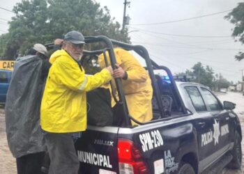 Implementa el Ayuntamiento de La Paz teléfono de emergencia para trasladar a cerca de 150 personas &nbsp;a albergues temporales