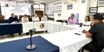 Efectuó el diputado José María Avilés Castro mesa de conciliación con iniciadores en materia de salud y protección del menor