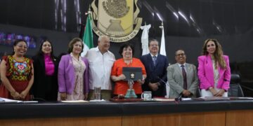 Congreso del Estado honra trayectoria de la Oceanóloga Liliana Lyle Fritch con la Medalla “María Dionisia Villarino”