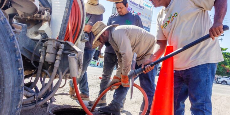 Muestra OOMSAPAS La Paz significativos avances en el programa de atención de reportes de drenaje