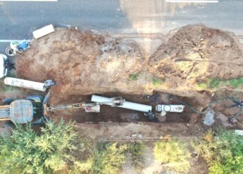 Repara OOMSAPAS La Paz fuga del acueducto Carrizal-La Paz