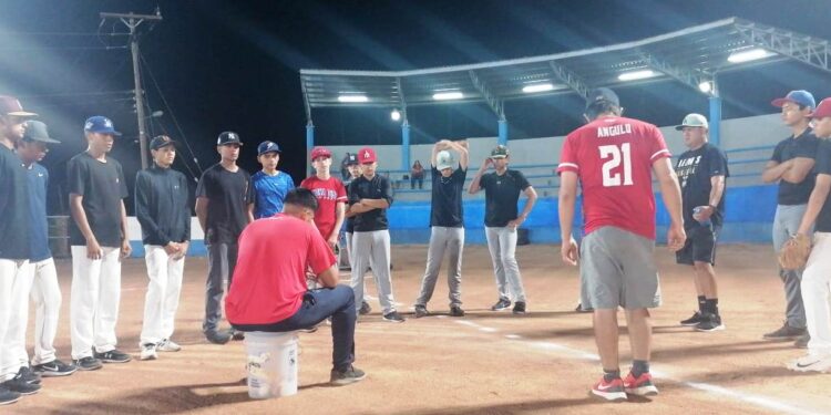 Se preparan 49 beisbolistas de La Paz para conformar Selección Municipal
