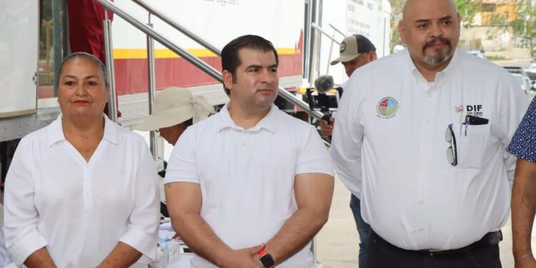 Otorga en la Unidad Médica de Salud en Vista Hermosa ubicada en San José del Cabo, hasta 150 consultas generales de manera gratuita.