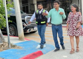 La pavimentación integral de 8 calles cerradas por medio del Programa de Obras Públicas, con una inversión total de $10 millones 066 mil 606.96 pesos en beneficio de 8 mil habitantes