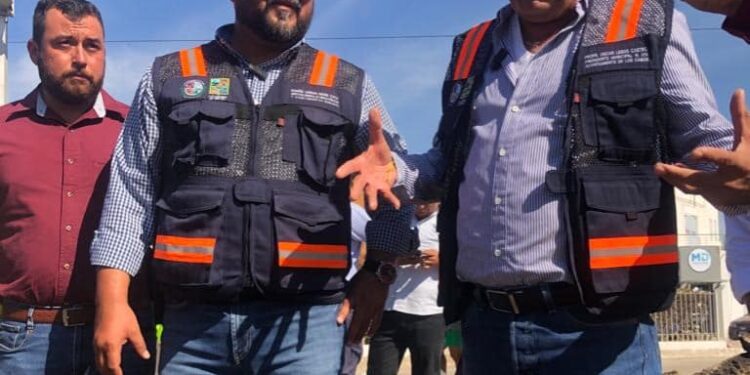 El presidente municipal indicó que se ha instruido a las cuadrillas para que los trabajos sean ejecutados con materiales de primera calidad y siguiendo estrictamente las normas establecidas