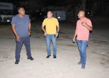 Habitantes de la colonia Los Cangrejos solicitaron la intervención del delegado municipal de Cabo San Lucas Raymundo Zamora Ceseña