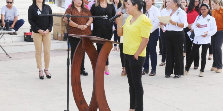Trabajo en equipo y administración del tiempo fueron los temas que se abordaron en el curso “Profesionalizando al Servidor Público”