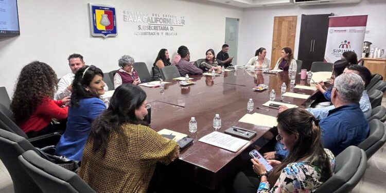 Participó en la 2da sesión ordinaria donde se presentaron avances en la capacitación y profesionalización sobre el tema a servidores públicos y personal docente