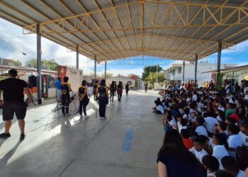 Personal del Instituto del Deporte del Municipio de Los Cabos (INDEM), encabezado por Ricardo Manríquez Castillo, realizó una visita a la escuela primaria Sor Juana Inés De La Cruz