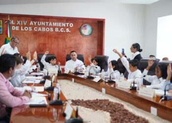 2da Sesión Ordinaria del Honorable Cabildo Infantil de Los Cabos dirigida por el IX regidor Linze Rodríguez González