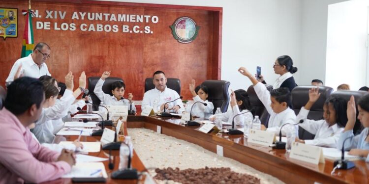 2da Sesión Ordinaria del Honorable Cabildo Infantil de Los Cabos dirigida por el IX regidor Linze Rodríguez González