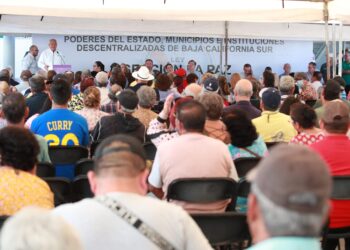 ENCABEZA GOBERNADOR VCC, ENTREGA DE BONO ANUAL A JUBILADOS Y PENSIONADOS
