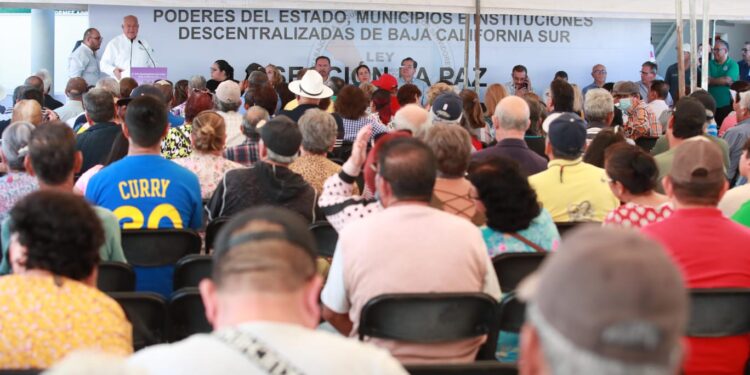 ENCABEZA GOBERNADOR VCC, ENTREGA DE BONO ANUAL A JUBILADOS Y PENSIONADOS