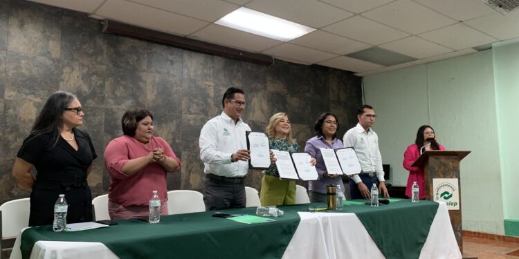 SNE-BCS Y CONALEP FIRMAN ACUERDOEN FAVOR DE ESTUDIANTES Y EGRESADOS