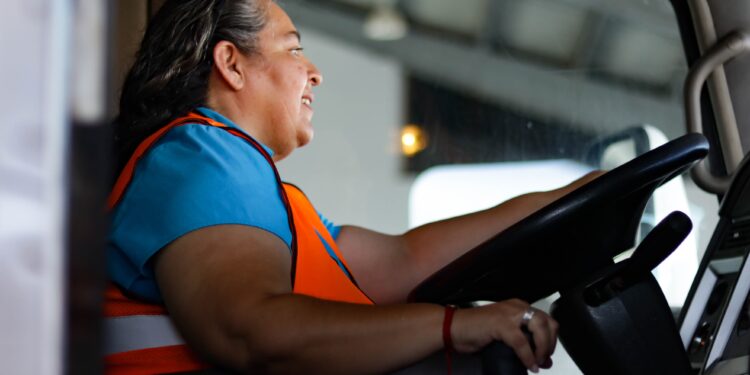 SNE-BCS CONVOCA A JORNADA DE EMPLEO PARA OPERADORES DE TRANSPORTE EN LA PAZ