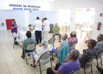 ACERCA GOBIERNO ESTATAL VACUNACIÓN CONTRA INFLUENZA A PERSONAS VULNERABLES DE LA TERCERA EDAD