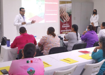 IMPARTE SALUD ESTATAL CURSO PARA CUIDADOS GENERALES Y ESPECÍFICOS PARA PERSONAS MAYORES