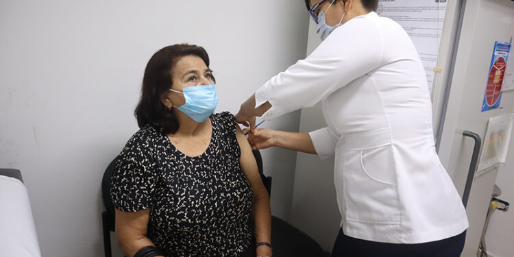 AVANZA VACUNACIÓN CONTRA INFLUENZA DE PERSONAS CON FACTORES DE RIESGO