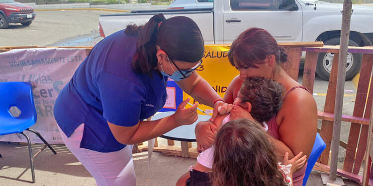 REALIZA JURISDICCIÓN LOS CABOS ACCIONES DE VACUNACIÓN EN SUPERMERCADOS