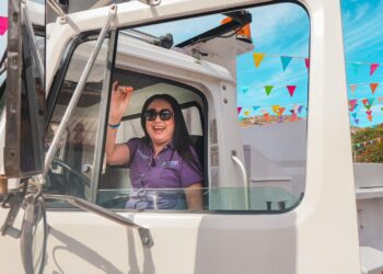 ENTREGA ALCALDESA DE MULEGÉ CAMIONES PARA SERVICIOS PÚBLICOS MUNICIPALES