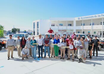 Entrega Presidenta Municipal ocho vehículos a Zofemat