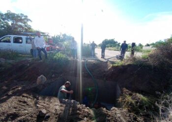 Trabaja OOMSAPAS en reparación de tubería en el tanque San Ramón
