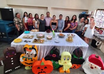Se dio a conocer que en la recta final de este año más de 4 mil 060 personas han sido beneficiadas con los cursos y talleres que se imparten en los diversos Centros Comunitarios