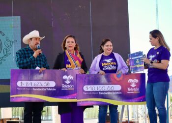 El XIV Ayuntamiento se sumó al Boteo del Teletón 2023, aportando un donativo económico de $84 mil 623.58 pesos como resultado del esfuerzo del capital humano del Sistema Municipal DIF y del Departamento de Bomberos San José del Cabo