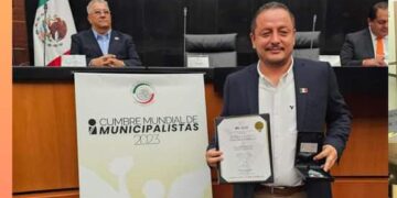 Rogelio Tornero, en su visita a la Ciudad de México participó en la Cumbre Mundial de Municipalistas 2023, donde se le otorgó el nombramiento de la vicepresidencia internacional del Organismo Internacional “Instituto de Mejores Gobernantes”.