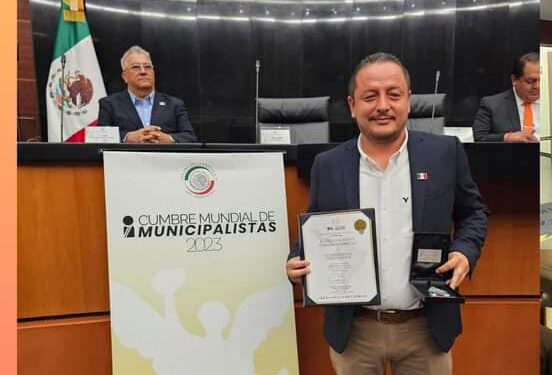 Rogelio Tornero, en su visita a la Ciudad de México participó en la Cumbre Mundial de Municipalistas 2023, donde se le otorgó el nombramiento de la vicepresidencia internacional del Organismo Internacional “Instituto de Mejores Gobernantes”.