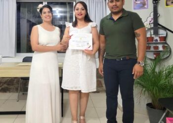 La Casa de la Cultura “Profa. Nieves Trasviña de Ceseña”, llevó a cabo la entrega de reconocimientos del taller “Mercadotecnia digital para mujeres emprendedoras”