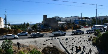 El equipo de Agua Potable de Los Cabos continúa trabajando a marchas forzadas para restablecer el servicio de agua potable para todos los sectores