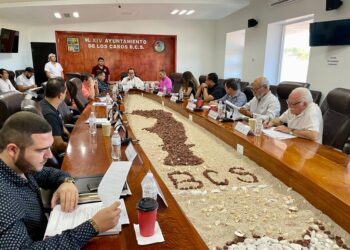 Se realizó la última sesión del 2023 de la Junta del Gobierno del ICA, encabezada por su titular Alan Castro Ruíz y el IX regidor Linze Rodríguez González