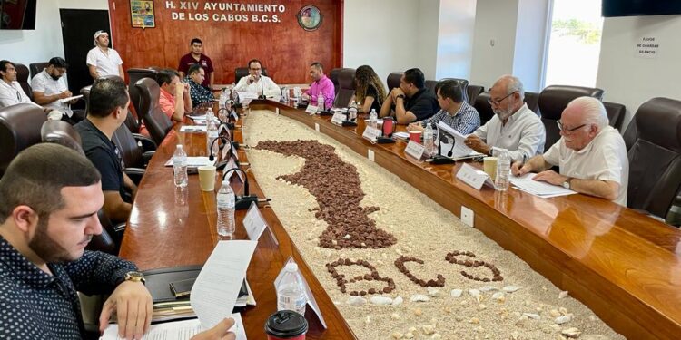 Se realizó la última sesión del 2023 de la Junta del Gobierno del ICA, encabezada por su titular Alan Castro Ruíz y el IX regidor Linze Rodríguez González