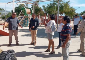 Se realizó un recorrido por el parque Manos Solidarios de la colonia El Arenal para llevar a cabo la rehabilitación del espacio público y vialidades
