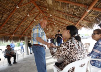 VISITA GOBERNADOR VCC ZONAS RURALES DE LA PAZ