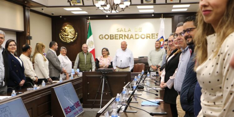 Se reúne Gobernador VCC con empresarios de BCS