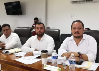 Regidor miembro de la Comisión Edilicia del Transporte Rogelio Tornero Carrillo, realiza diversos recorridos por las unidades de las rutas que se encuentran en circulación por el municipio