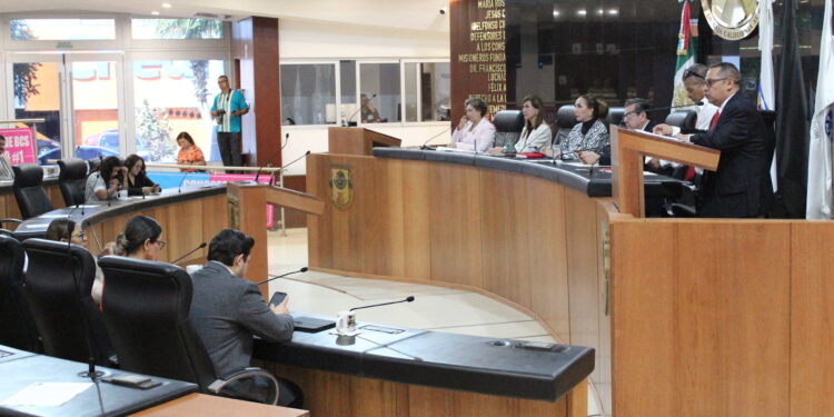 Rinde informe de la Mesa Directiva Diputado Luis Armando Díaz