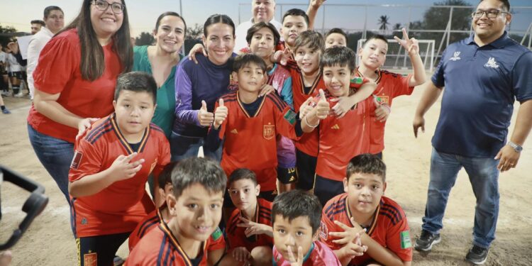 Entrega Alcaldesa nuevo Parque deportivo en El Pescador