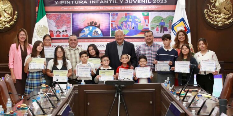 ENTREGA GOBERNADOR, PREMIOS A GANADORES DE CONCURSO NACIONAL DE DIBUJO Y PINTURA INFANTIL Y JUVENIL